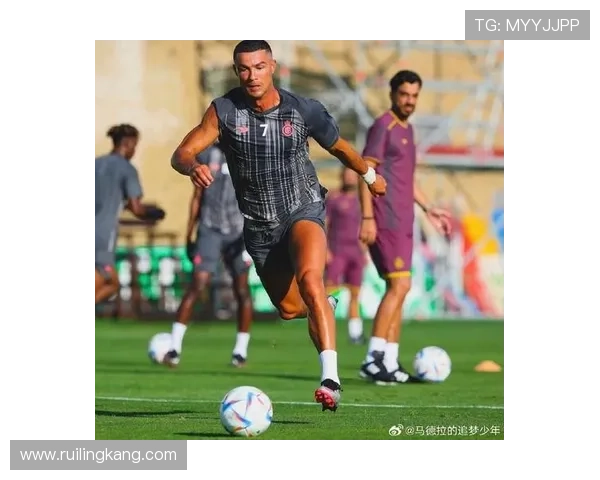 C罗童年夜练追梦力超群