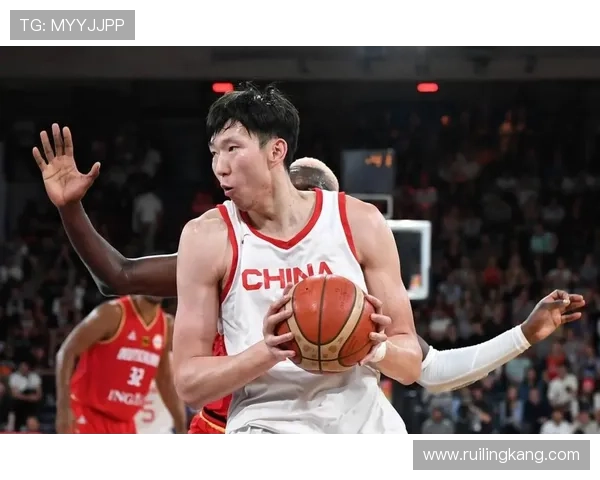 上海半场领先北京 周琦表现低迷